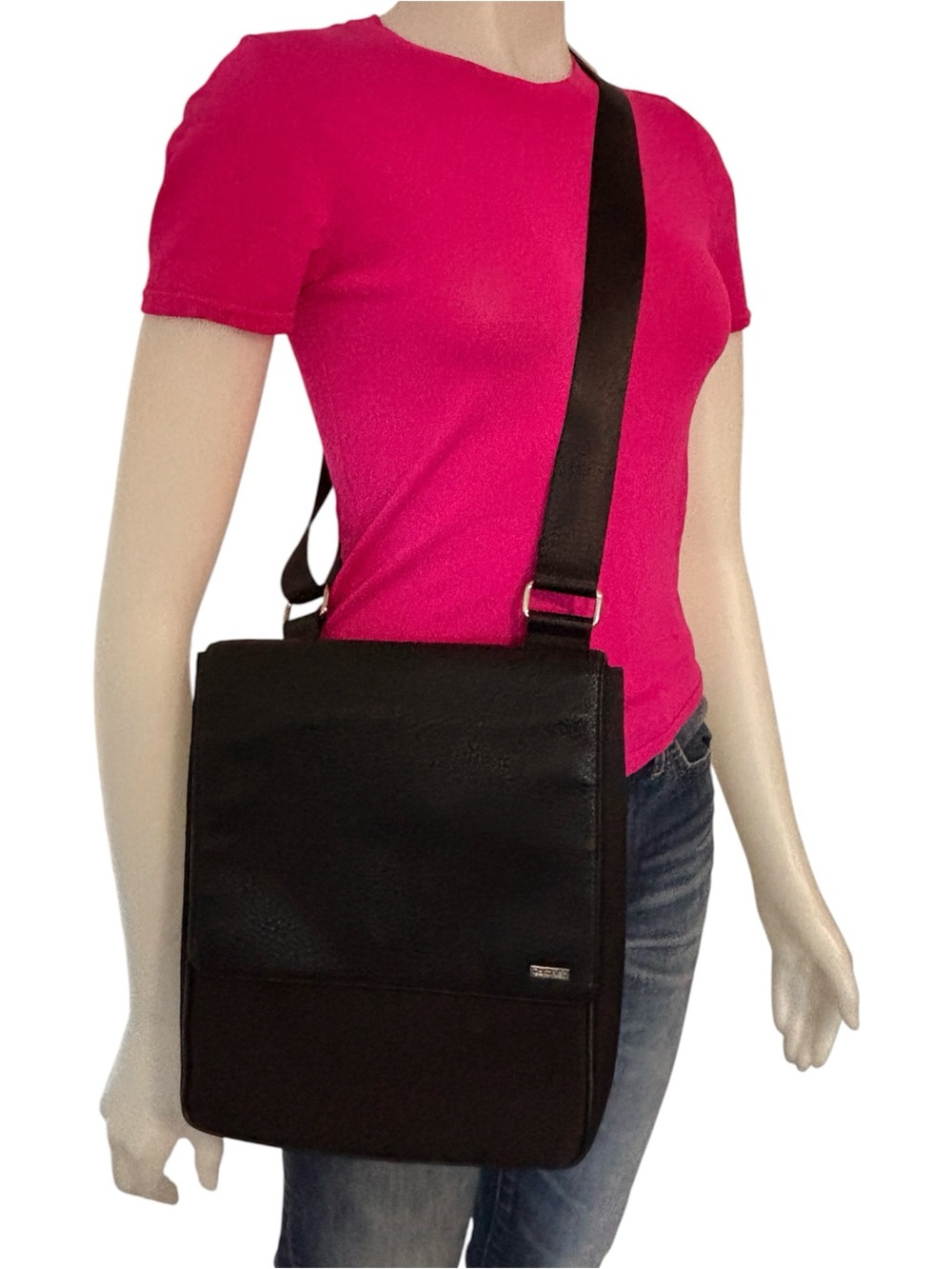 Calvin Klein Black Crossbody Tablet Messenger Bag Crossbody Cotton Nylon Faux Le